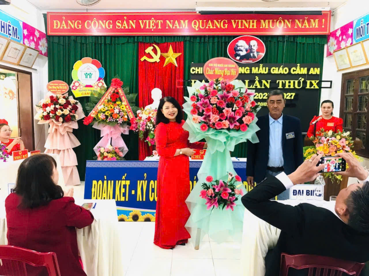 anh tin bai